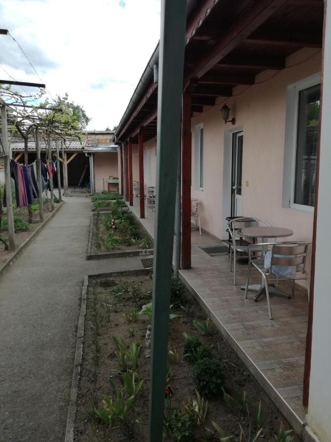 Guest Rooms Mihaylovi Pavel Banya Exterior foto